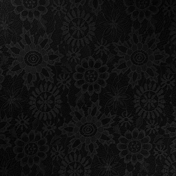 Little Black dress for New Years Eve ( or any formal occasion) 🖤🖤 - Picture 2 of 5